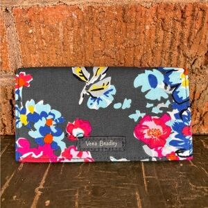 V Vera Bradley PRETTY POSIES Checkbook Cover Clear ID Slip Retired 2019 EUC
